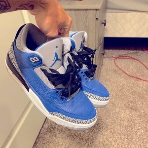 Jordan 3 Blue Cement